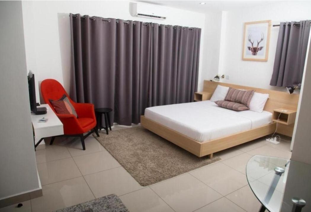 The Gallery Luxury Suites Cpg Ист-Легон Экстерьер фото